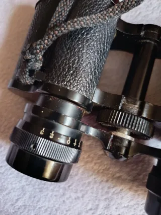 Prismáticos antiguos con funda joca