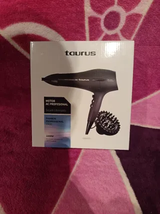 Secador de pelo Taurus 2200W