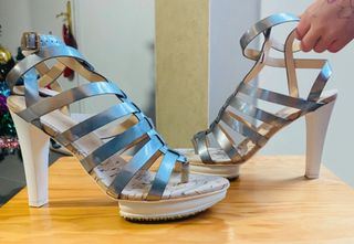 Sandalias Hogan Plata y Blanco