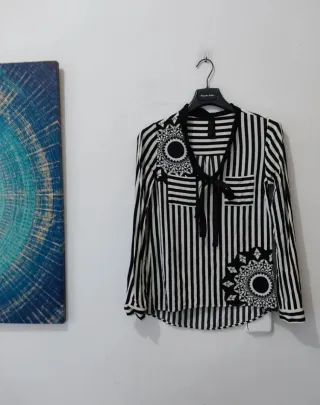 Blusa Desigual Talla XS Rayas y Mandalas