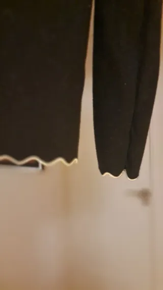 Jersey Mango negro con ribete blanco Talla S