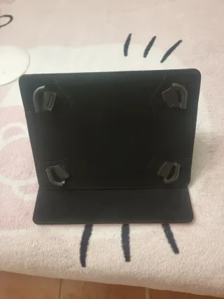 Funda roja para tablet con banda elástica