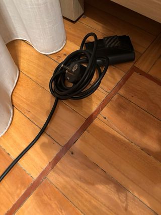 Lámpara de pie negra 1.80m