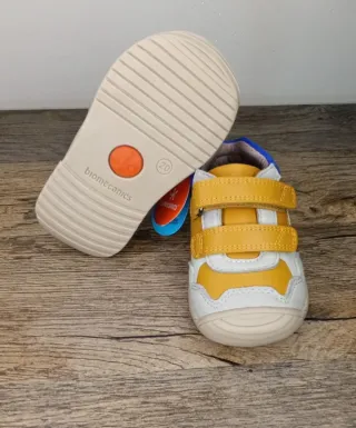 Zapatillas Biomecánics niño/niña talla 20 Nuevas