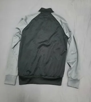 Chaqueta Adidas Negra y Gris