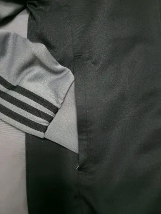 Chaqueta Adidas Negra y Gris