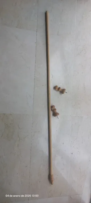 Cortinas verdes  barra de madera de regalo