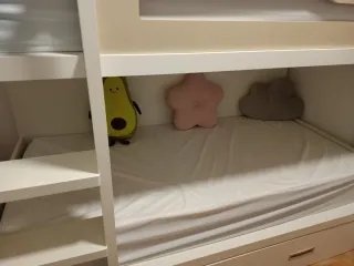 Litera 3 camas madera, incluye 2 colchones