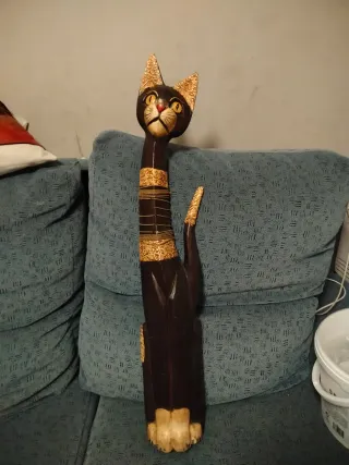 Figura Gato Madera Negro y Dorado