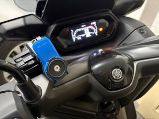 Yamaha XMax 300 con Akrapovic