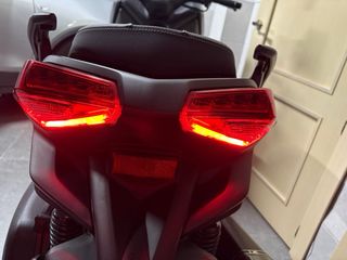 Yamaha XMax 300 con Akrapovic