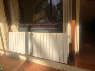 Radiadores de metal blancos