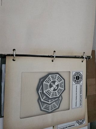 Kit de Orientación Dharma Initiative Perdidos caja