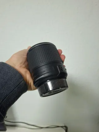 Objetivo Nikon Nikkor 55-200mm