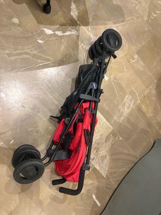 Sillita de paseo Chicco London Roja