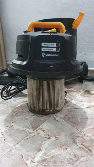 Aspiradora Vacmaster VK1323PFR 1300W 23L