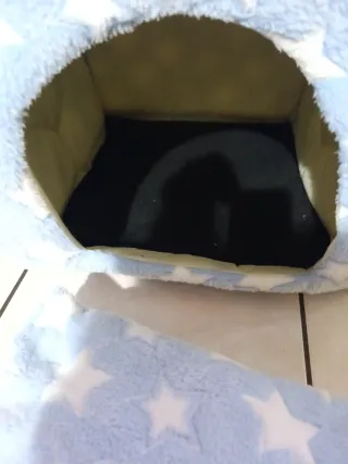 Cuccia per cani a forma di casetta