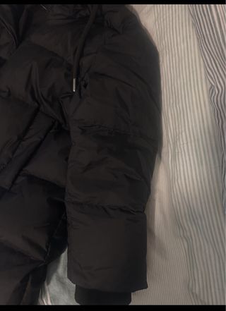 Plumífero Zara Negro Relleno Plumas