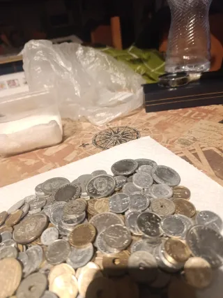 Lote a peso 800 gr. Monedas Españolas Franco y Rey