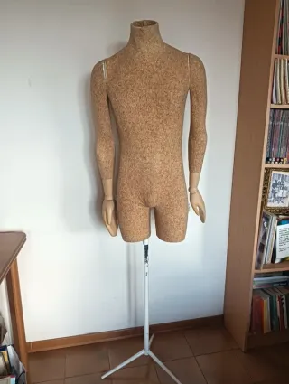 Manichino uomo sughero con piedistallo