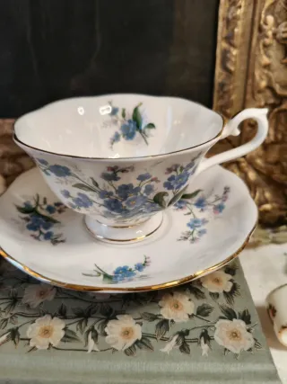 Tazza da tè Royal Albert Forget me not