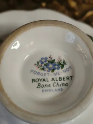 Tazza da tè Royal Albert Forget me not