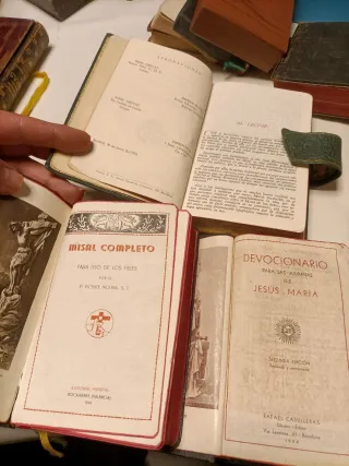 9 Misales o Libros Religiosos,Desde 1943- 1965