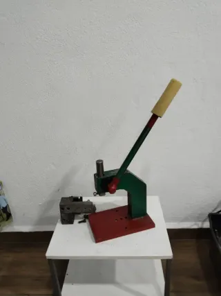 Prensa manual de hierro