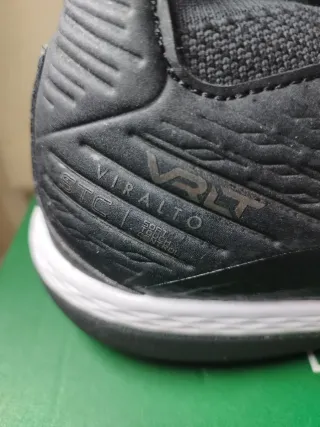 Botas de fútbol Kipsta Viralto multitacos(NUEVAS)