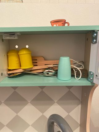 Cocinita de madera infantil