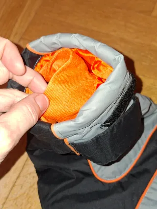 Abrigo niño talla 32  equivale a 14 años/150cm