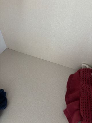 Dormitorio juvenil casi nuevo. Muy poco uso.