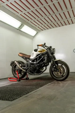 Suzuki SV 650 Café Racer Personalizada