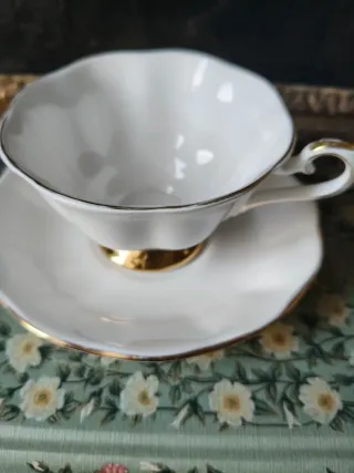 Tazza Royal Albert Val d'Or
