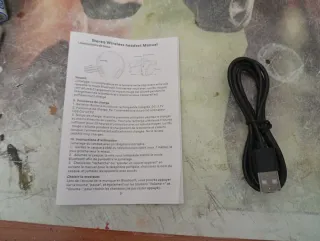 Auriculares Inalámbricos Naranja y Blanco