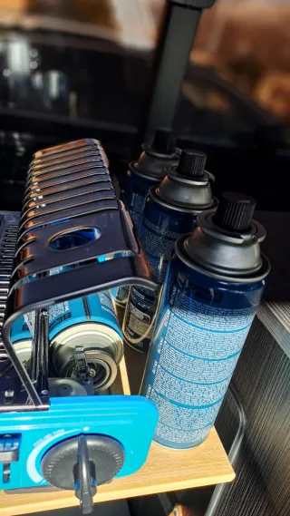 Hornillo Campingaz Bistro DLX + 4 cartuchos de gas