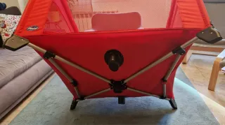 Parque infantil Chicco rojo