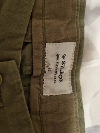 Pantalón chino verde Silbón