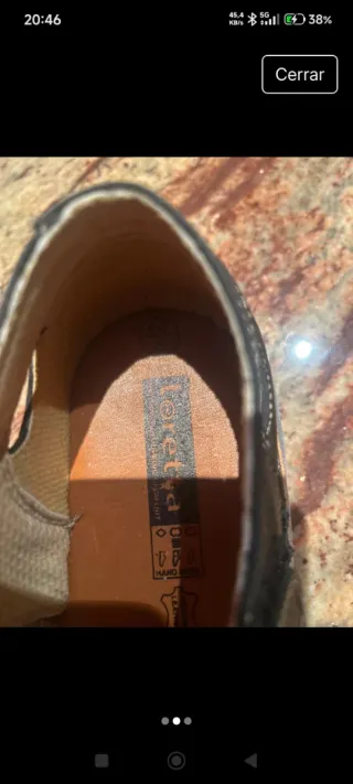 Sandalias negras entretiempo.