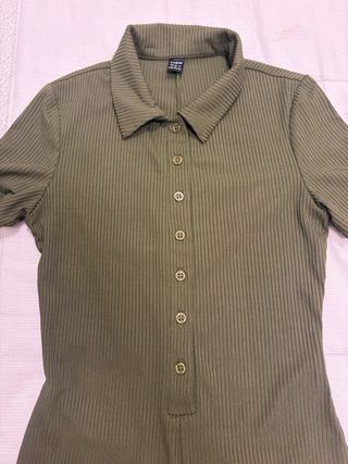 Mono corto SHEIN verde militar