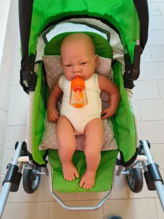 Bambolotto Reborn con Passeggino Verde