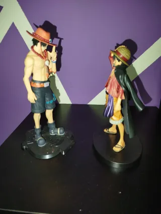 Figuras One Piece Luffy y Ace. Sin cajas