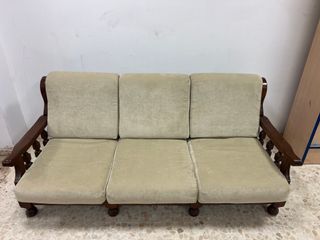 Sofá 3 plazas beige y madera