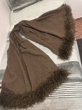 Pañuelo Zara efecto pelo marrón