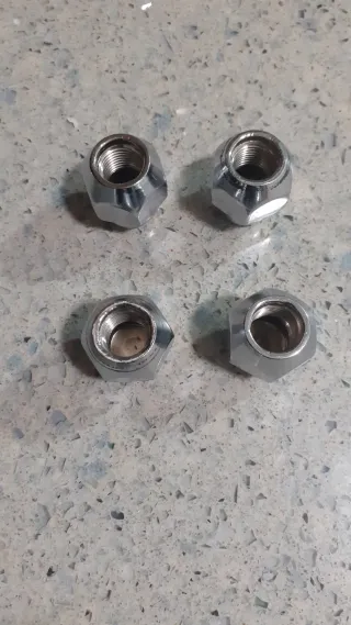 TUERCAS RUEDA NISSAN