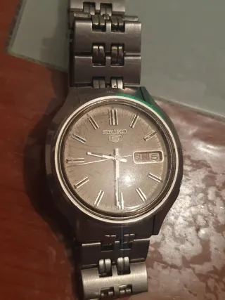 Reloj Seiko 5 Automático Gris