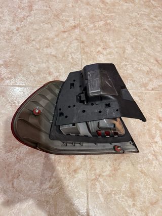Piloto trasero derecho BMW E46 berlina