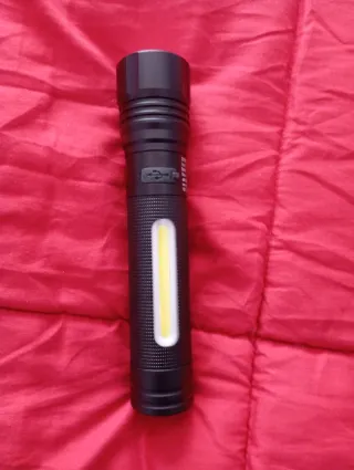 Linterna de emergencia LED