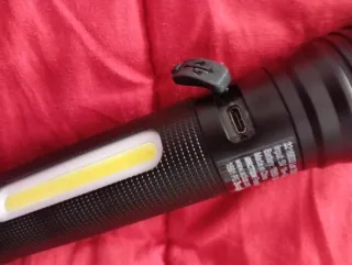 Linterna de emergencia LED