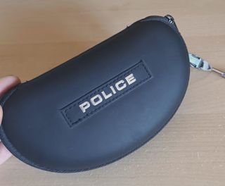 Occhiali da sole Police 2221